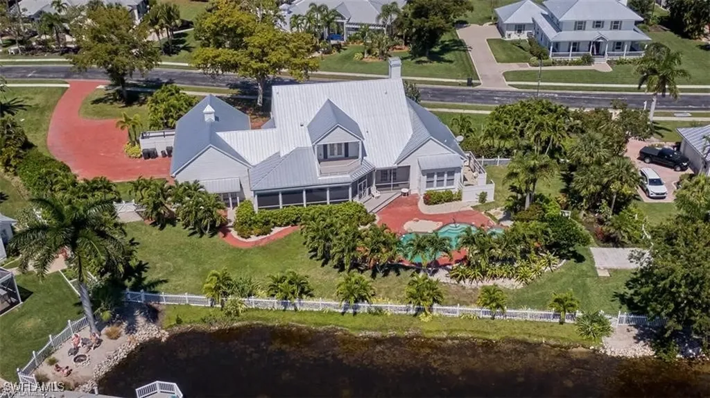 12491 Coconut Creek Court Fort Myers FL 33908
