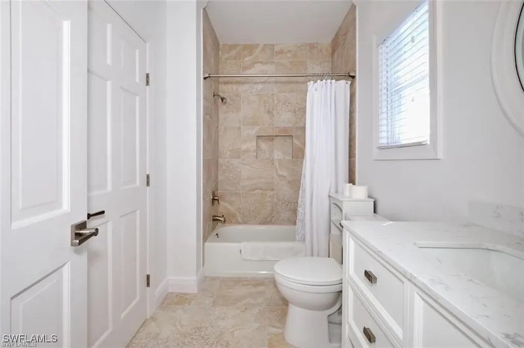 12491 Coconut Creek Court Fort Myers FL 33908