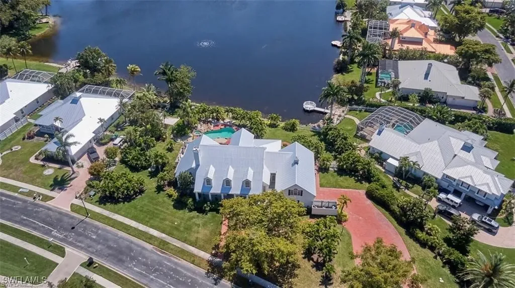 12491 Coconut Creek Court Fort Myers FL 33908