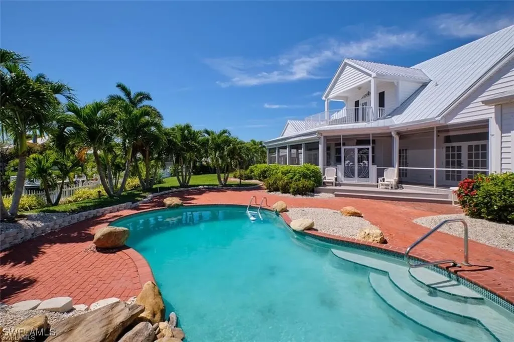 12491 Coconut Creek Court Fort Myers FL 33908