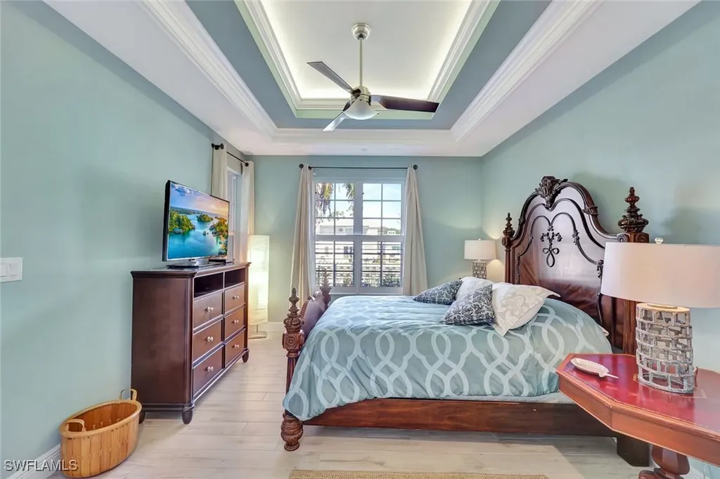 1483 Chesapeake Avenue Naples FL 34102
