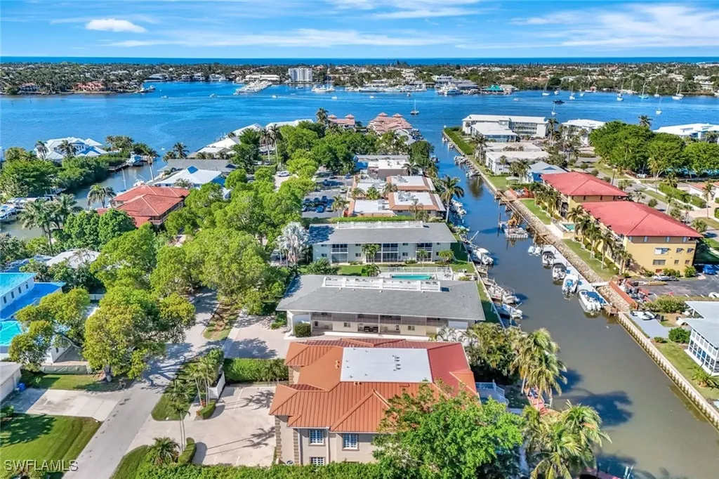 1483 Chesapeake Avenue Naples FL 34102