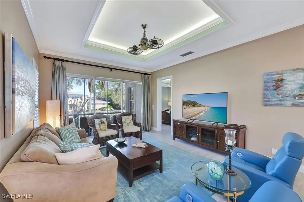 1483 Chesapeake Avenue Naples FL 34102