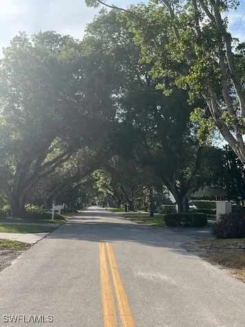 1483 Chesapeake Avenue Naples FL 34102