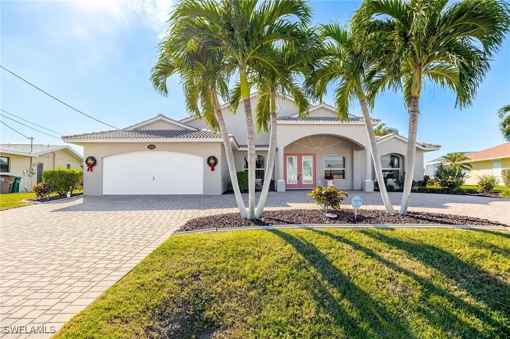 2724 Shelby Parkway Cape Coral FL 33904