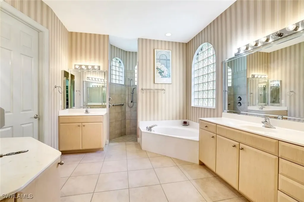 9711 Wilshire Lakes Boulevard Naples FL 34109