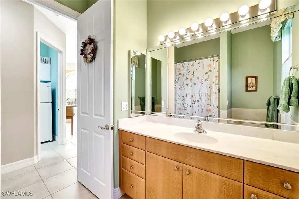 9711 Wilshire Lakes Boulevard Naples FL 34109