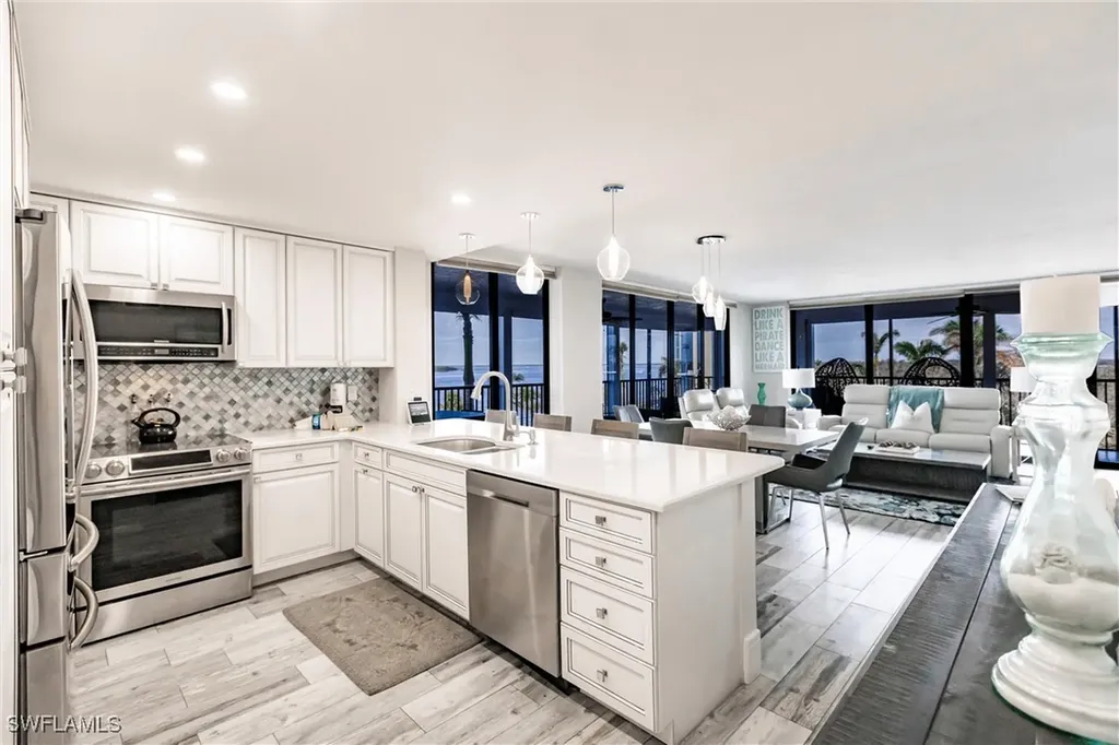 17170 Harbour Point Drive Fort Myers FL 33908