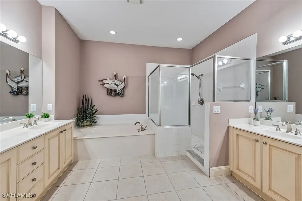 3189 Aviamar Circle Naples FL 34114