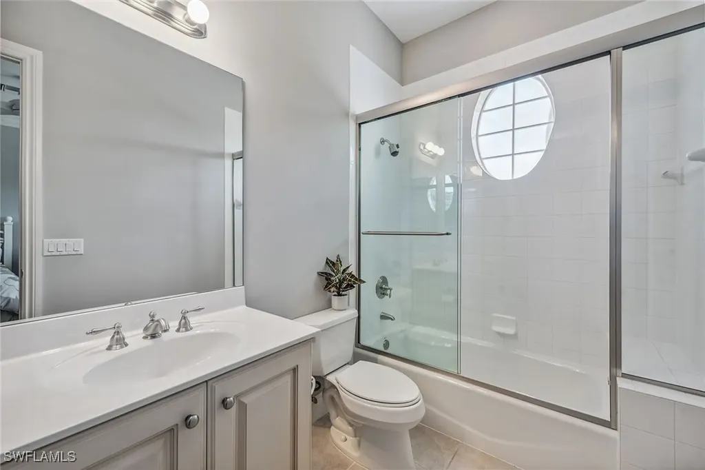 3189 Aviamar Circle Naples FL 34114