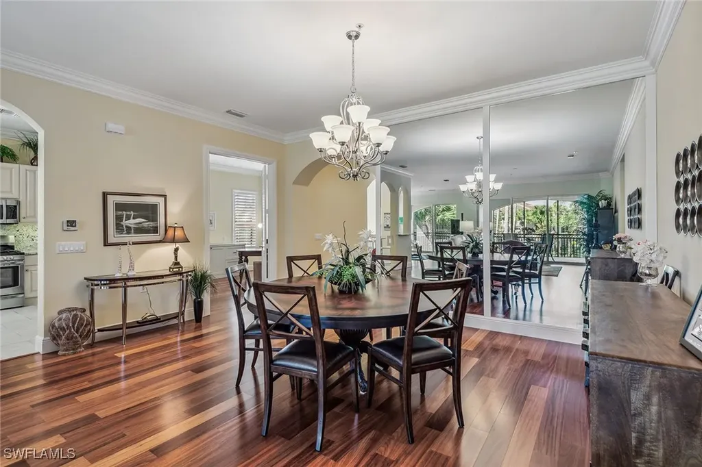 3189 Aviamar Circle Naples FL 34114