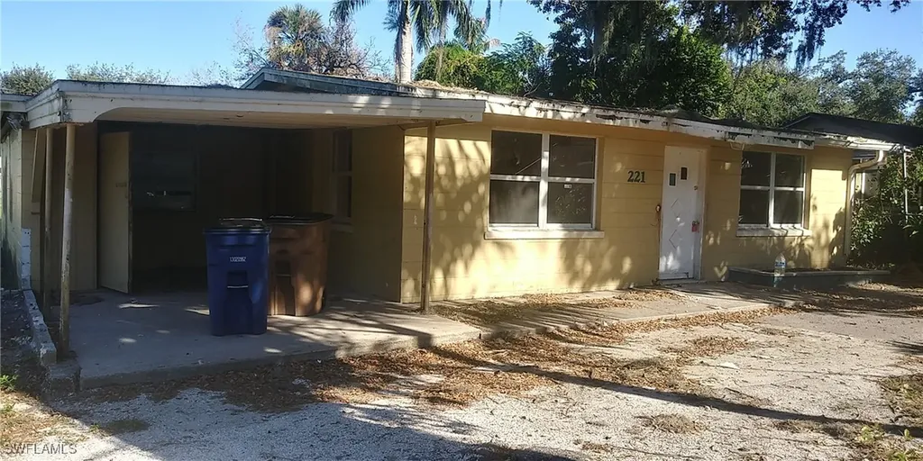 221 Labelle Avenue Fort Myers FL 33905
