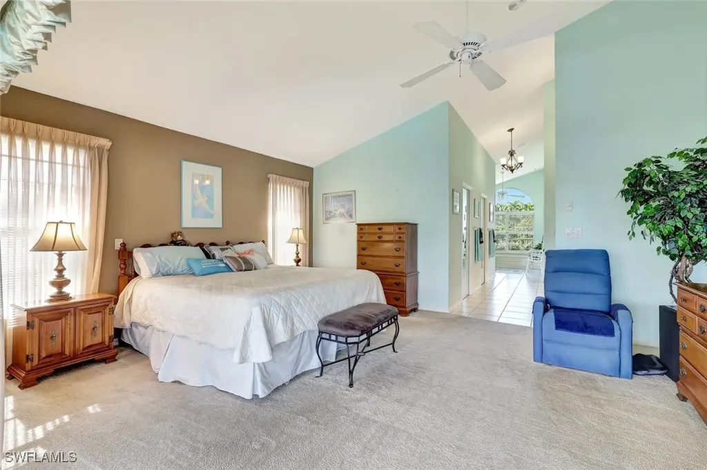 2290 Queens Way Naples FL 34112