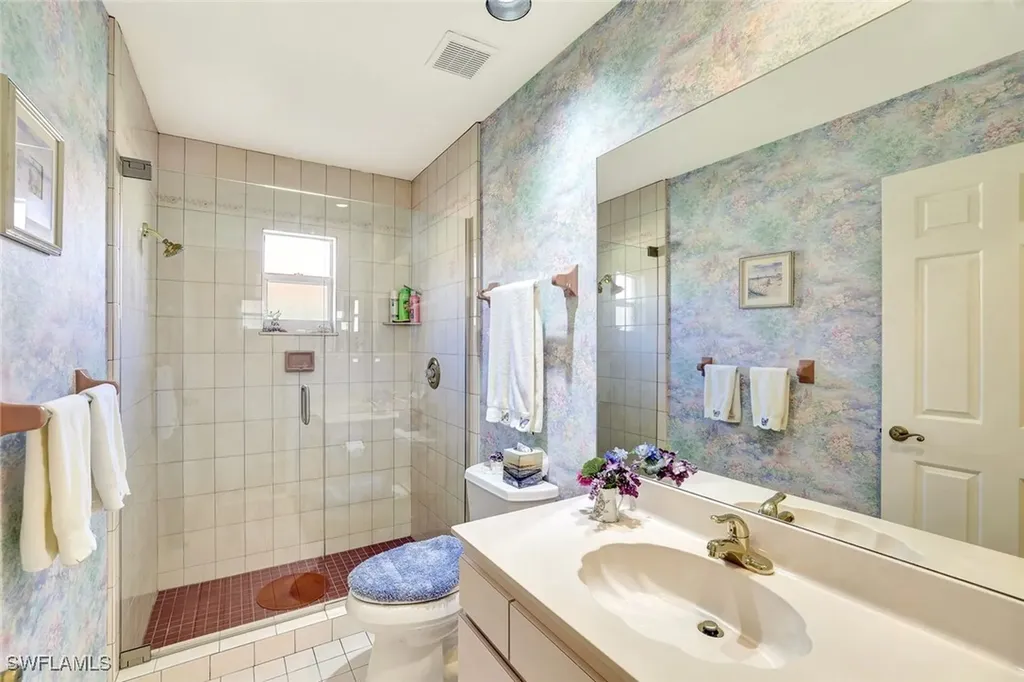 2290 Queens Way Naples FL 34112