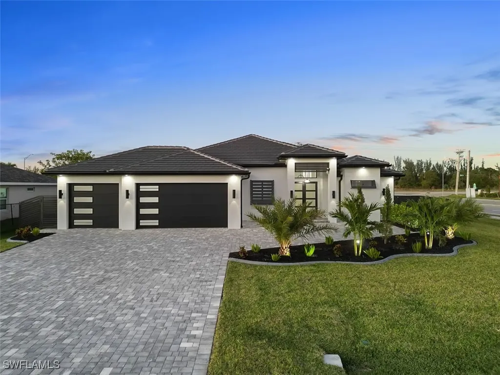 2421 SW 25th Street Cape Coral FL 33914