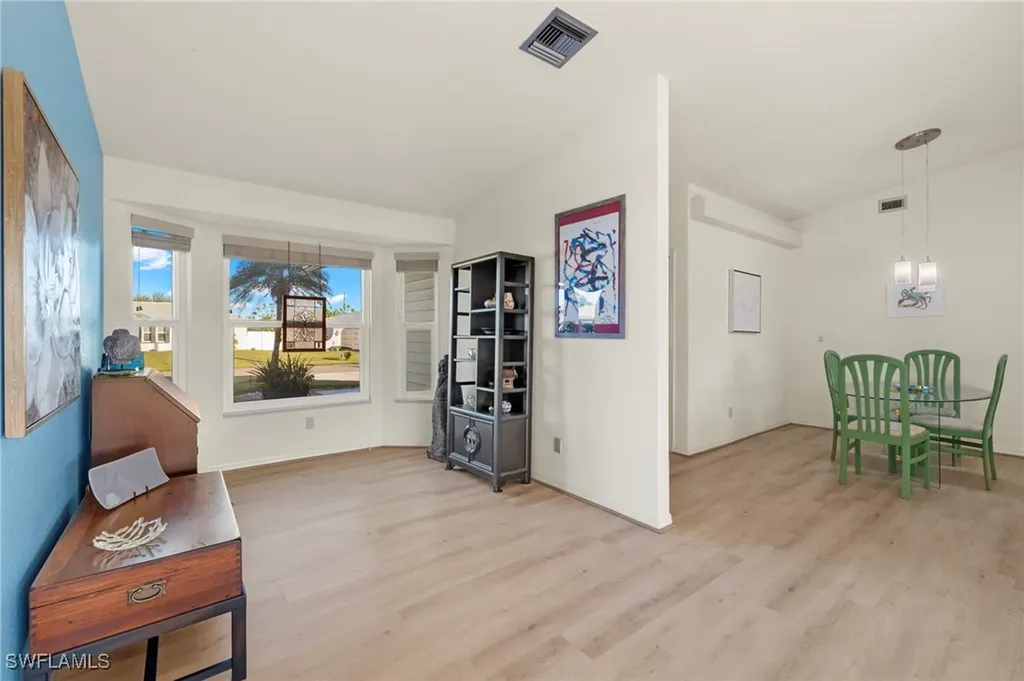 4324 SW 1st Place Cape Coral FL 33914