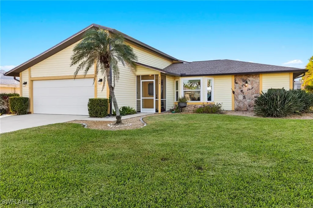 4324 SW 1st Place Cape Coral FL 33914