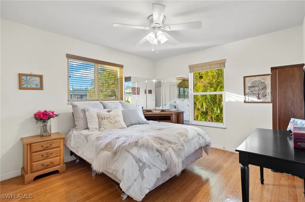 4324 SW 1st Place Cape Coral FL 33914