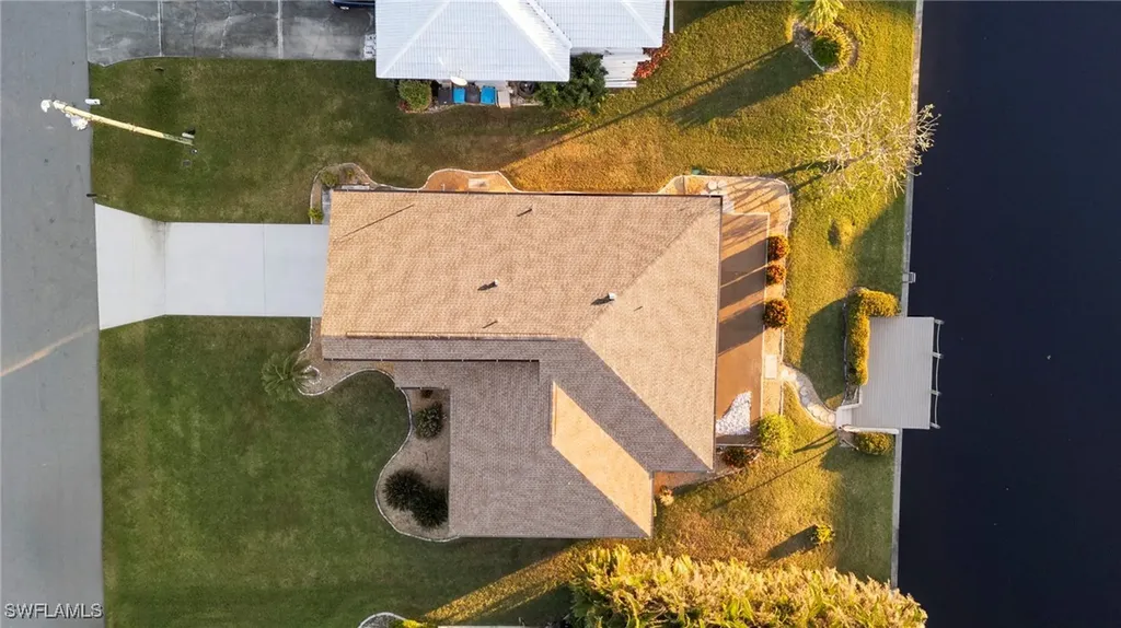 4324 SW 1st Place Cape Coral FL 33914