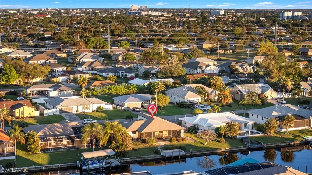 4324 SW 1st Place Cape Coral FL 33914
