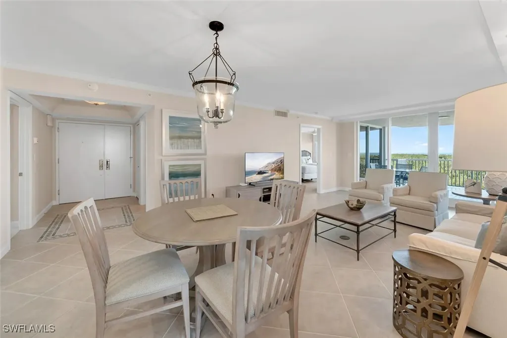 6849 Grenadier Boulevard Naples FL 34108