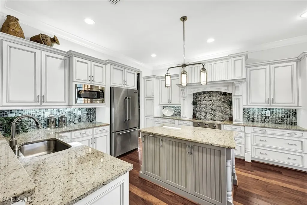 3629 Santaren Court Naples FL 34119