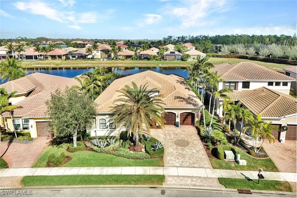 3629 Santaren Court Naples FL 34119