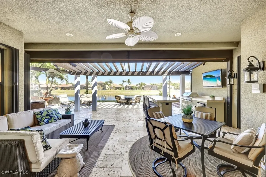 3629 Santaren Court Naples FL 34119