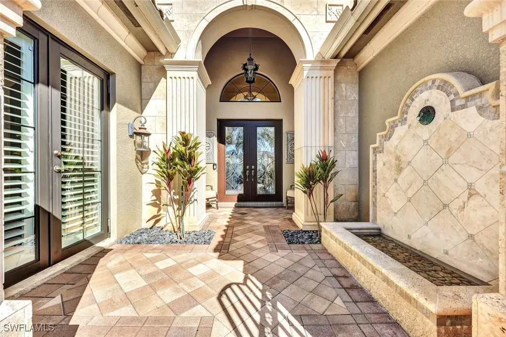 3629 Santaren Court Naples FL 34119