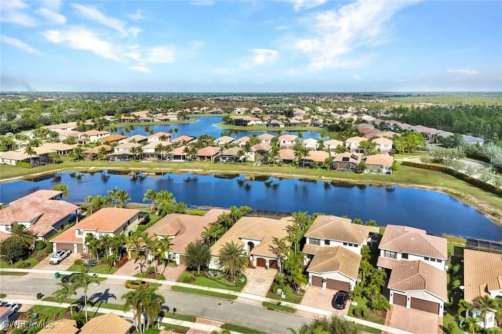 3629 Santaren Court Naples FL 34119