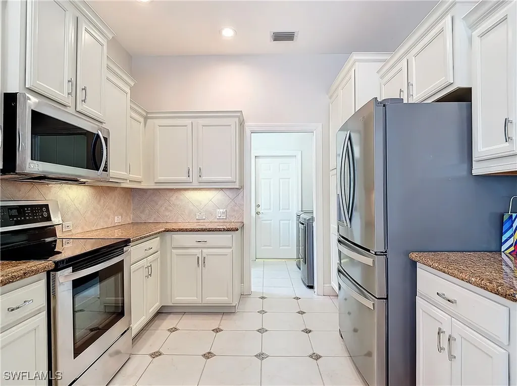 9190 Troon Lakes Drive Naples FL 34109