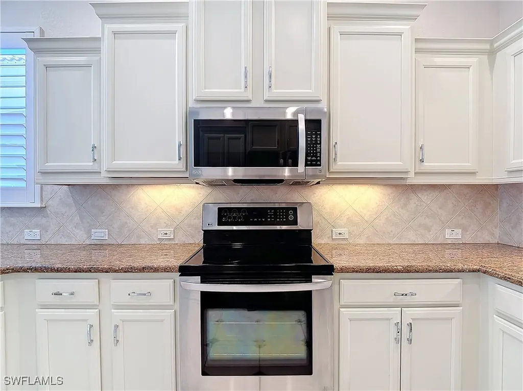 9190 Troon Lakes Drive Naples FL 34109