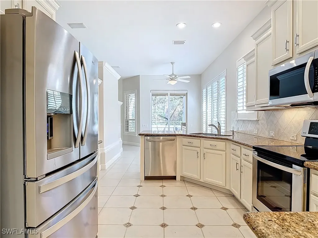 9190 Troon Lakes Drive Naples FL 34109