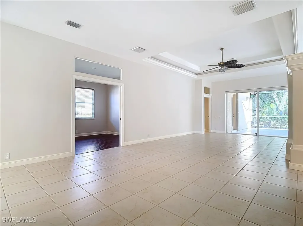 9190 Troon Lakes Drive Naples FL 34109