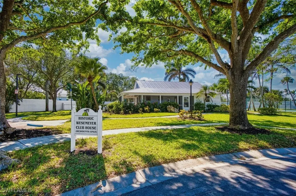 12601 Coconut Creek Court Fort Myers FL 33908