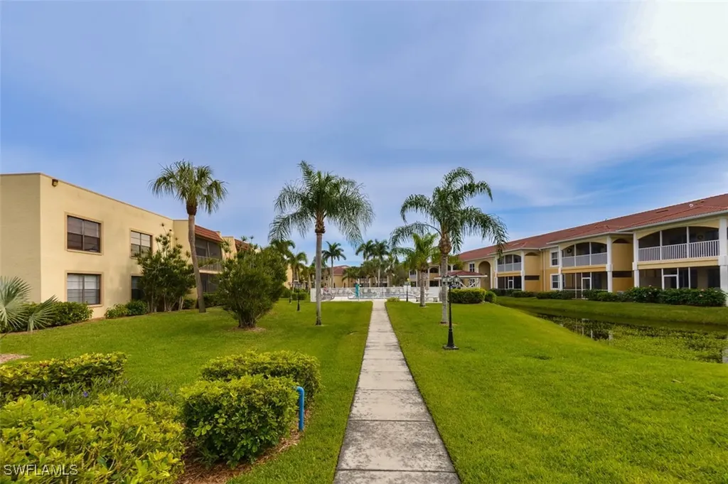 12471 Mcgregor Boulevard Fort Myers FL 33919