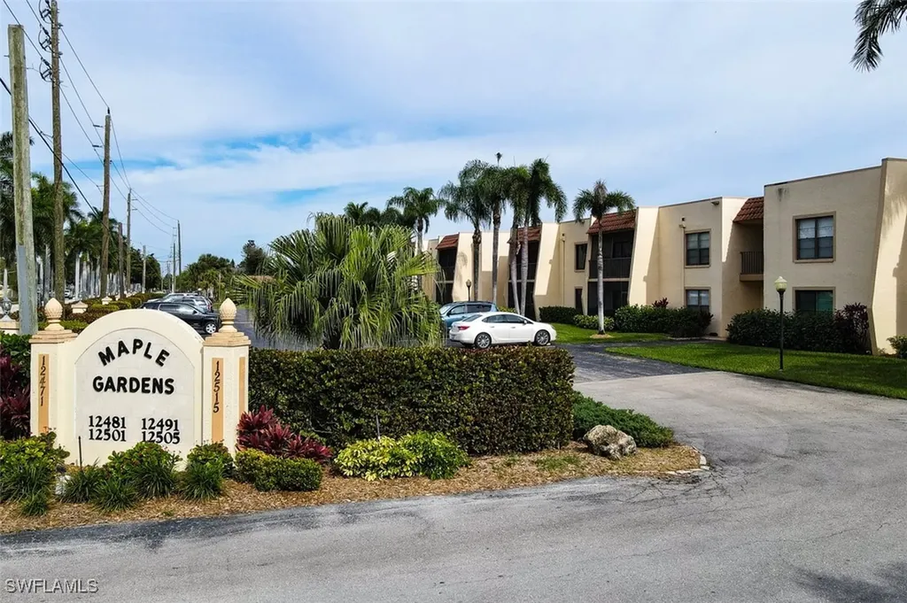 12471 Mcgregor Boulevard Fort Myers FL 33919