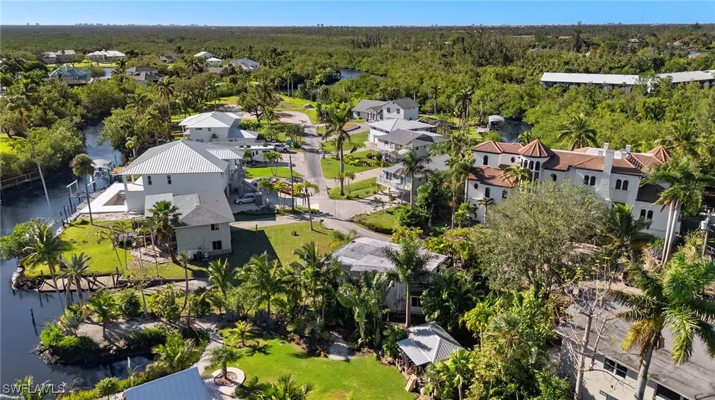 7222 Coca Sabal Lane Fort Myers FL 33908