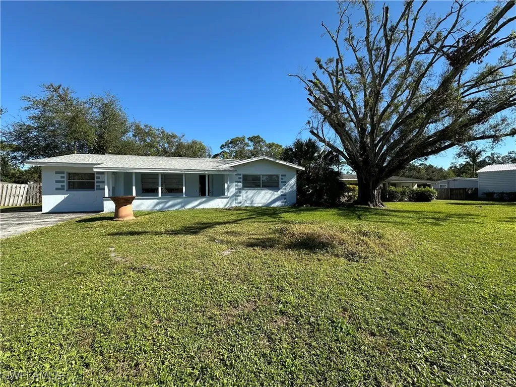 1140 Orange Avenue North Fort Myers FL 33903