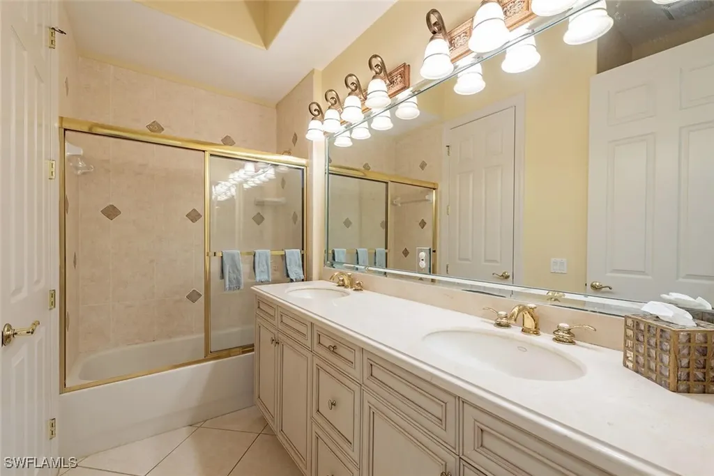 25041 Ridge Oak Drive Bonita Springs FL 34134