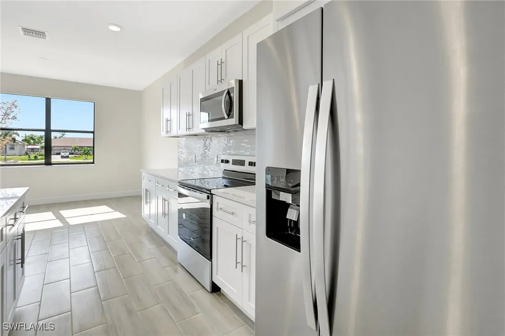 3710 SW 4th Lane Cape Coral FL 33991