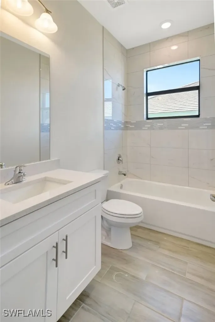 3710 SW 4th Lane Cape Coral FL 33991