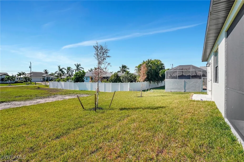 3710 SW 4th Lane Cape Coral FL 33991