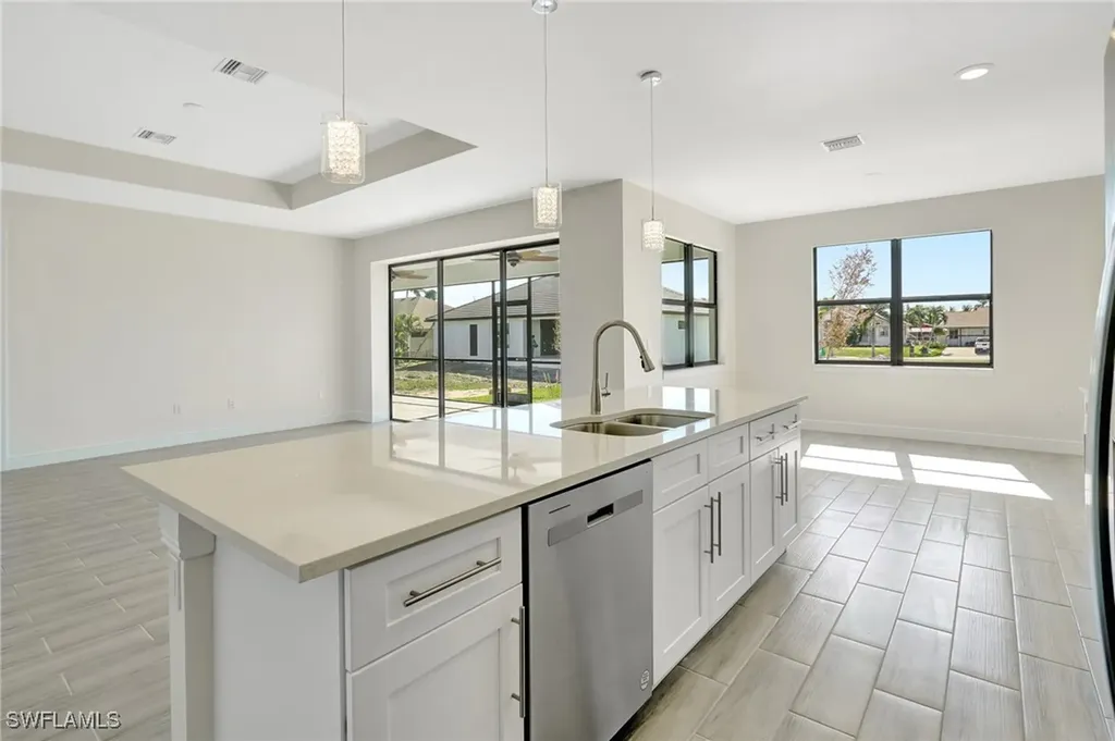 3710 SW 4th Lane Cape Coral FL 33991