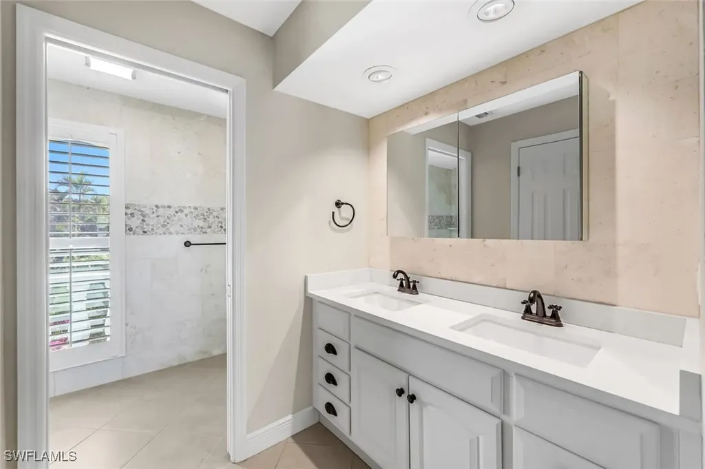 13750 Mcgregor Boulevard Fort Myers FL 33919