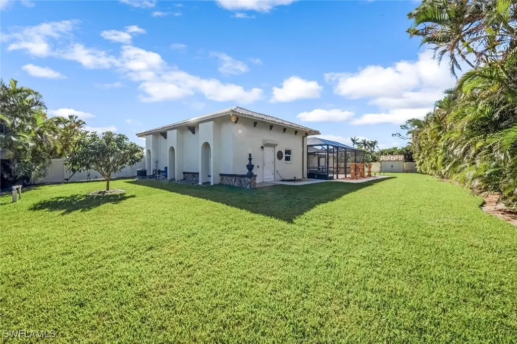 13750 Mcgregor Boulevard Fort Myers FL 33919