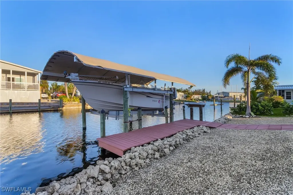 ST. James City FL, 7175 Cobiac Drive
