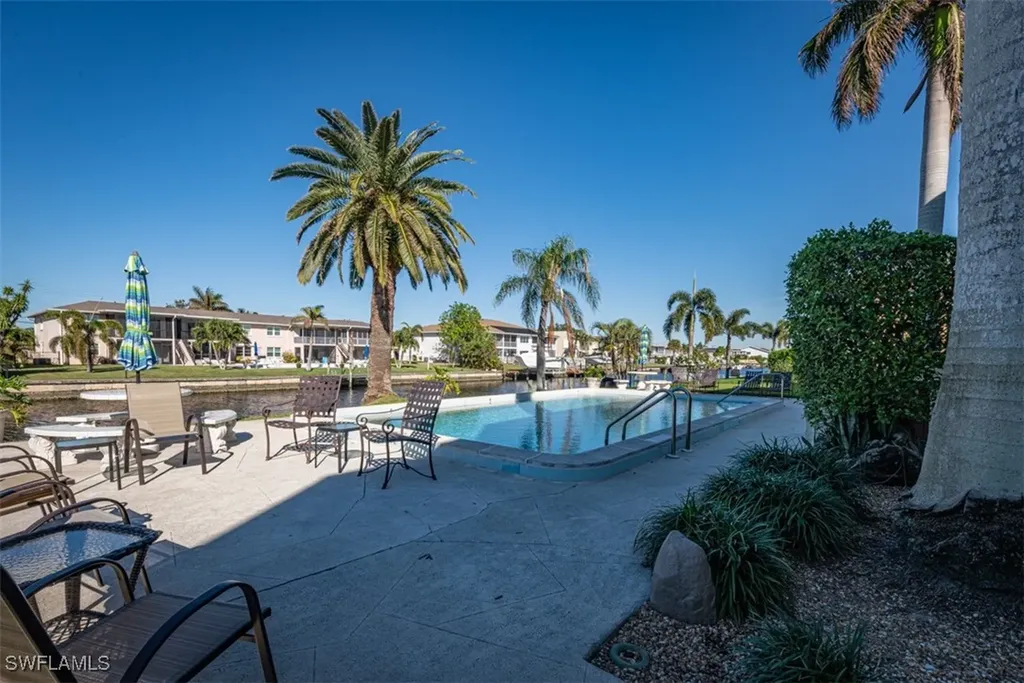 843 SE 46th Lane Cape Coral FL 33904