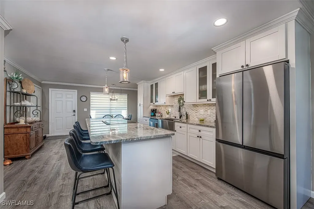 843 SE 46th Lane Cape Coral FL 33904