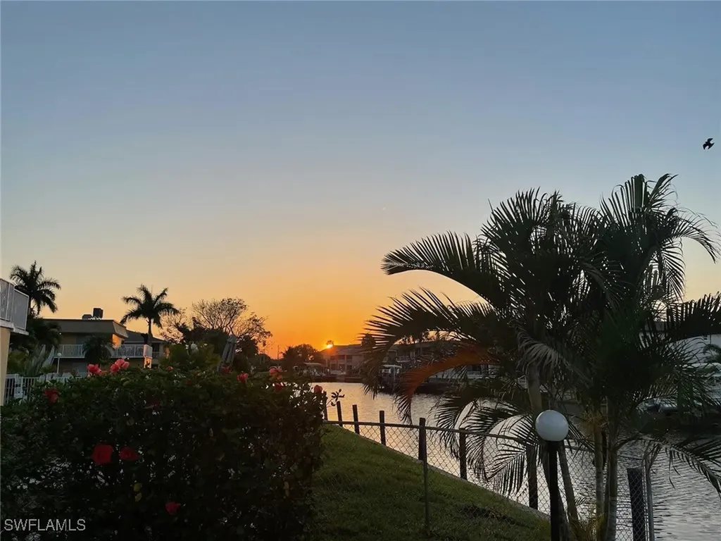 843 SE 46th Lane Cape Coral FL 33904